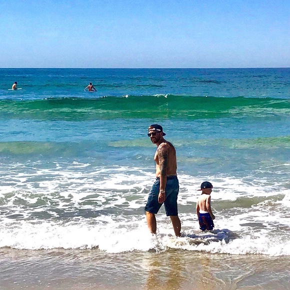 Meet your Posher, Derrick - Picture 3 of 3